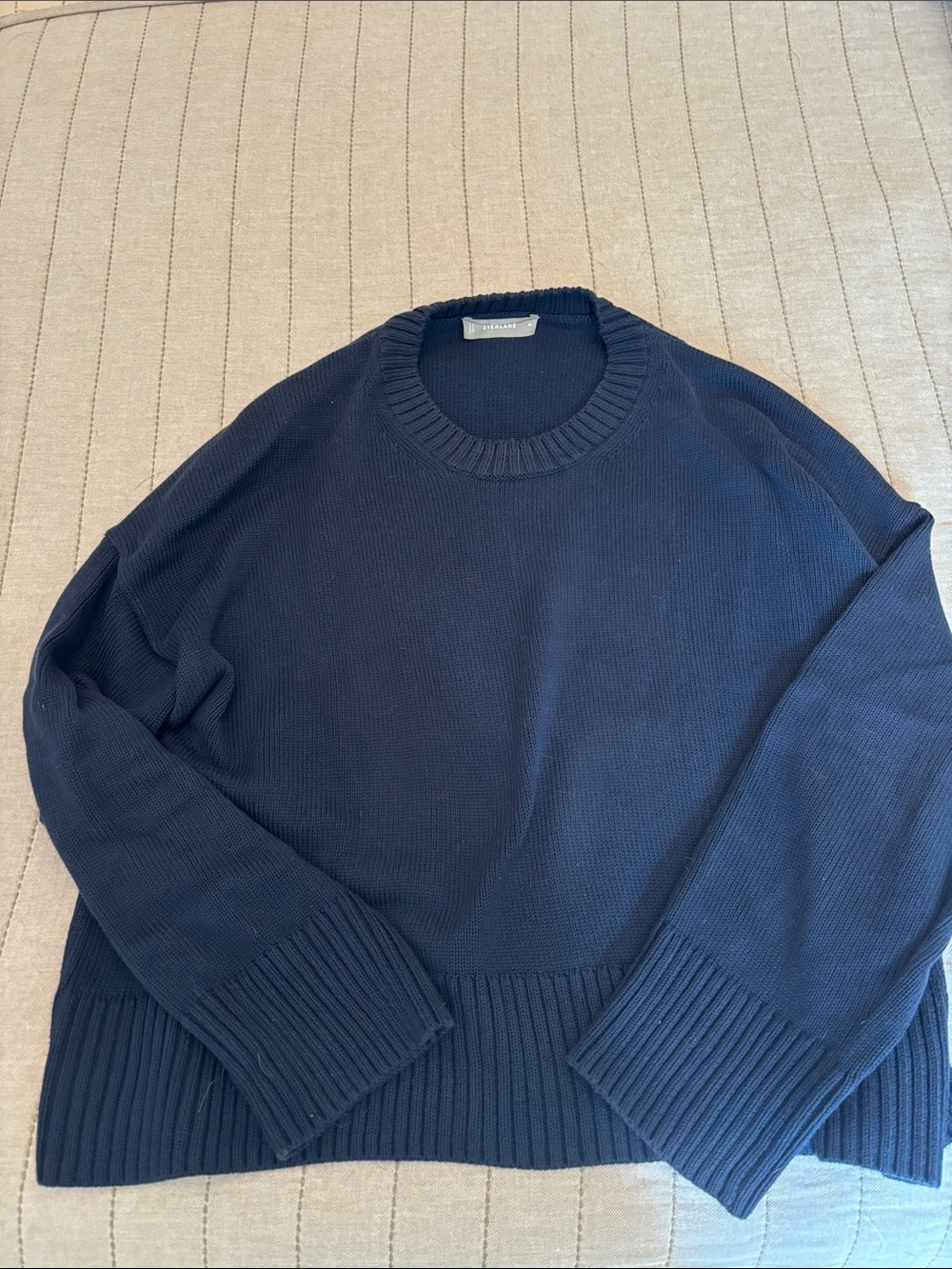 Everlane Navy Crewneck Sweater size medium